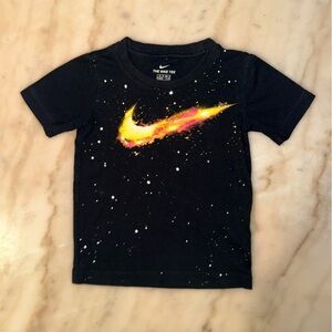 Kids Nike xs (4) Tee shirt with Fiery Swoosh